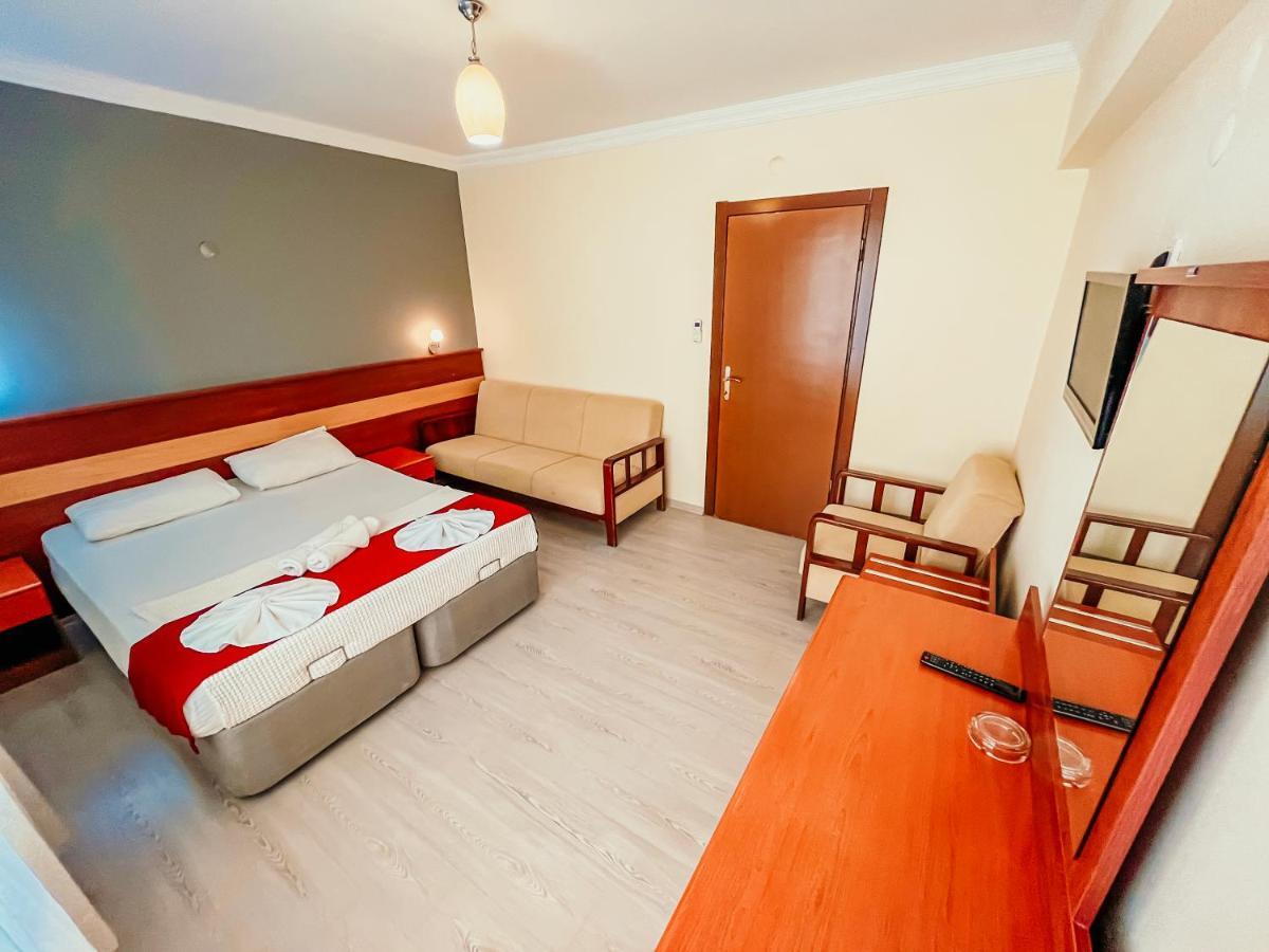 Hotel First Class Didim Esterno foto