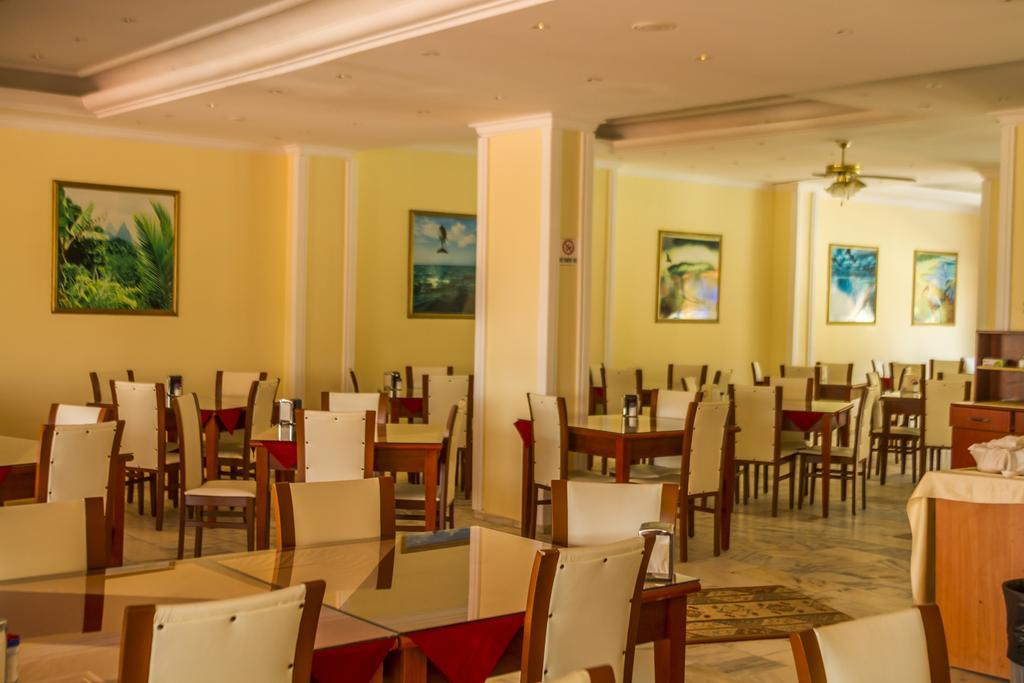 Hotel First Class Didim Esterno foto