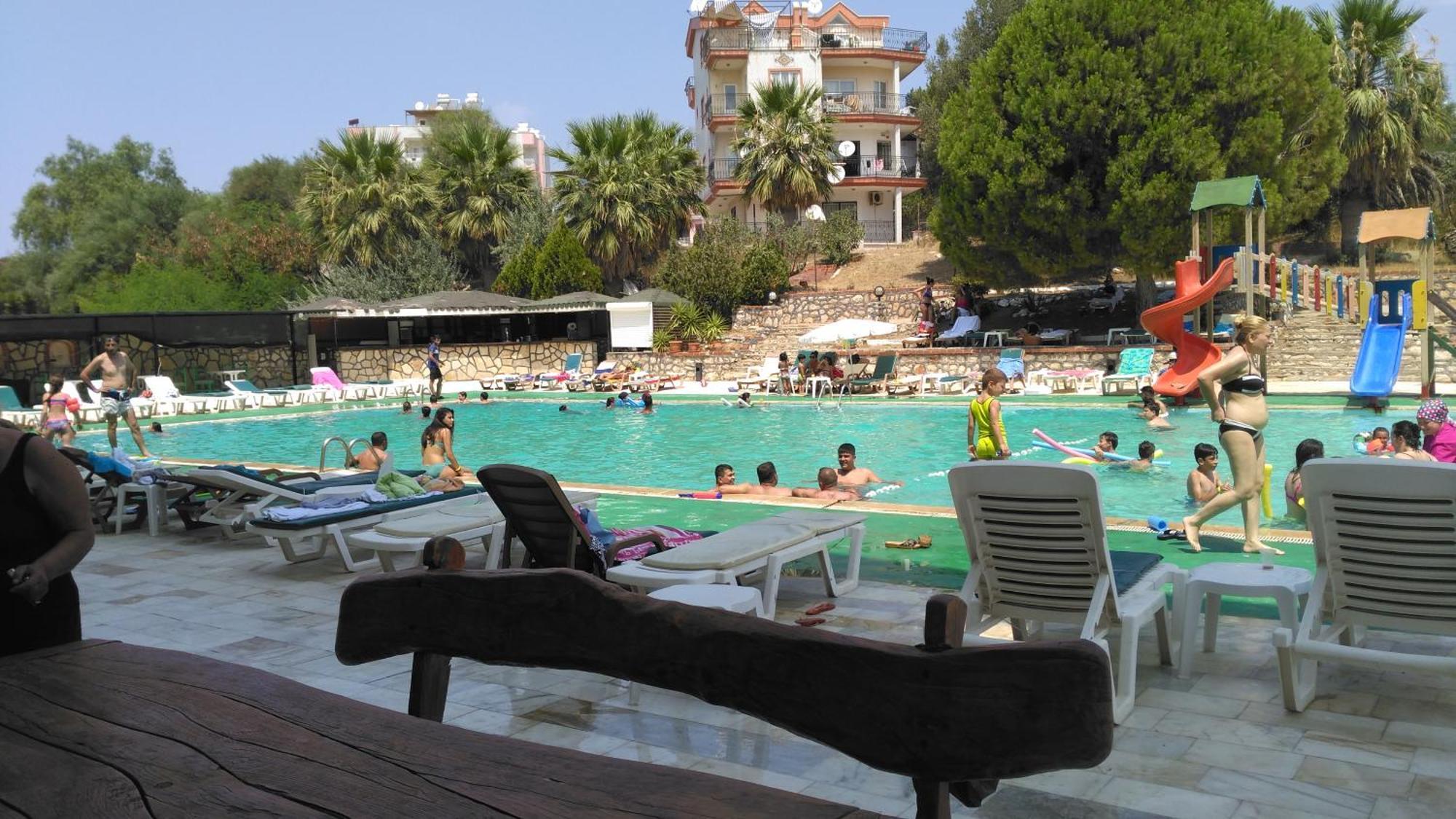 Hotel First Class Didim Esterno foto