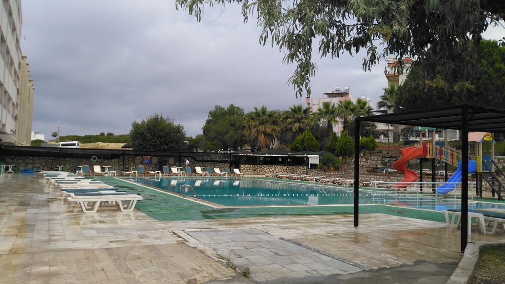 Hotel First Class Didim Esterno foto